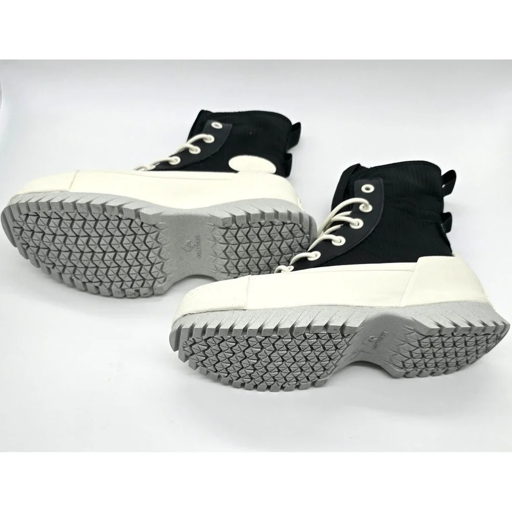 Converse Chuck Taylor All Star Waterproof Lugged Hi Black White Unisex NWOB